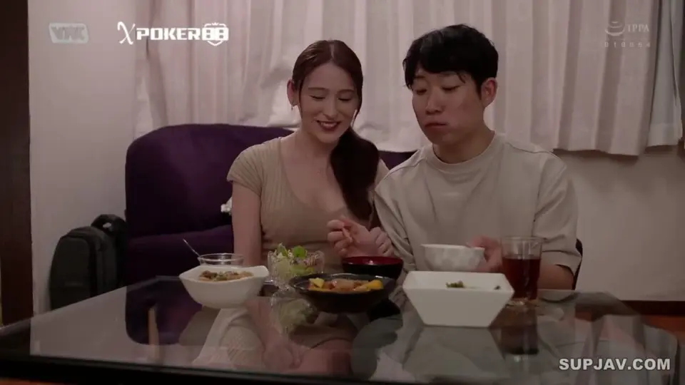 Anak Kost Bikin Yuri Hirose Lupa Status Pernikahan