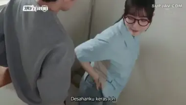 Desahanku Keras Loh?