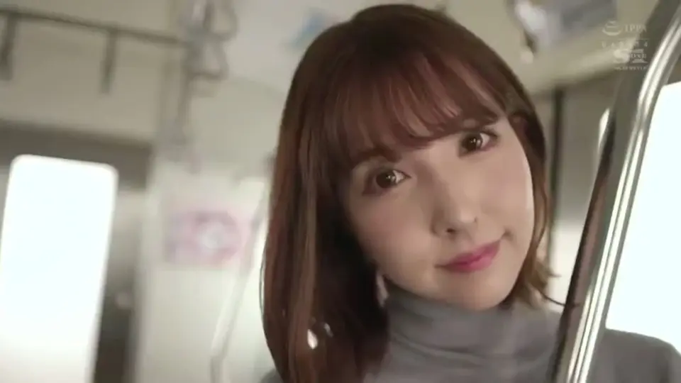 Di Kereta Penuh Cerita