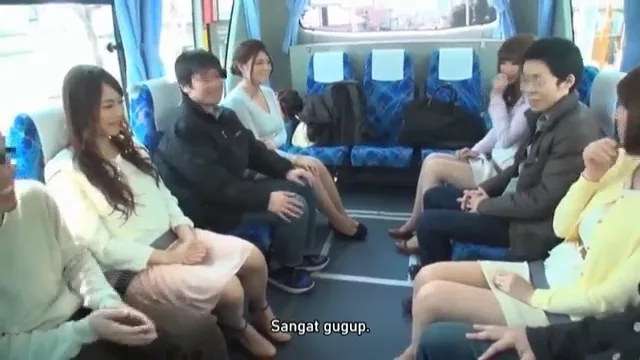 Bokep Jepang Wisata Sex Tukar Pasangan Di Dalam Bus