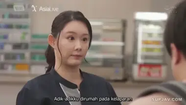 Jogasaki Momose Karyawan Baru Toko Yang Bikin Mupeng