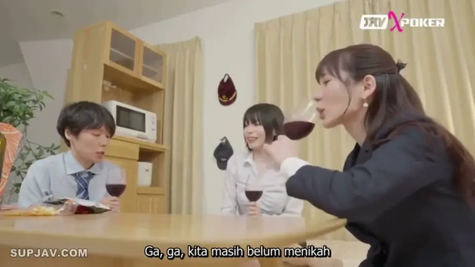 Mei Itsukaichi Godain Karyawan Yang Punya Pacar