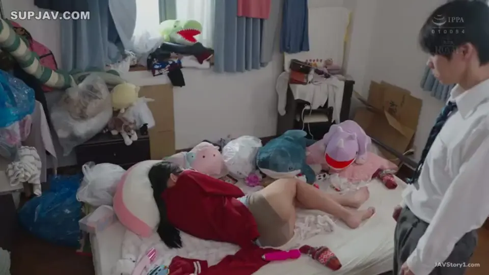 Menemani Kakak Yang Suka Mengurung Diri Di Kamar